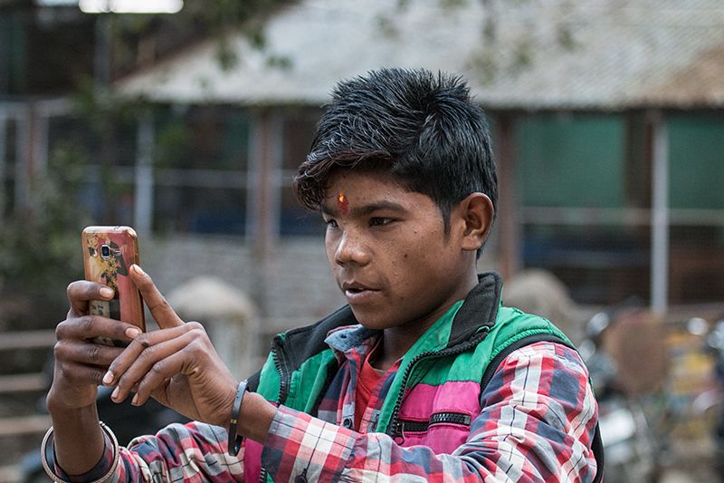 Taking Joan's Picture, Koshi River, India